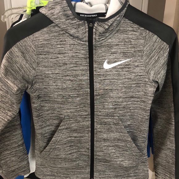 nike dri fit therma jacket